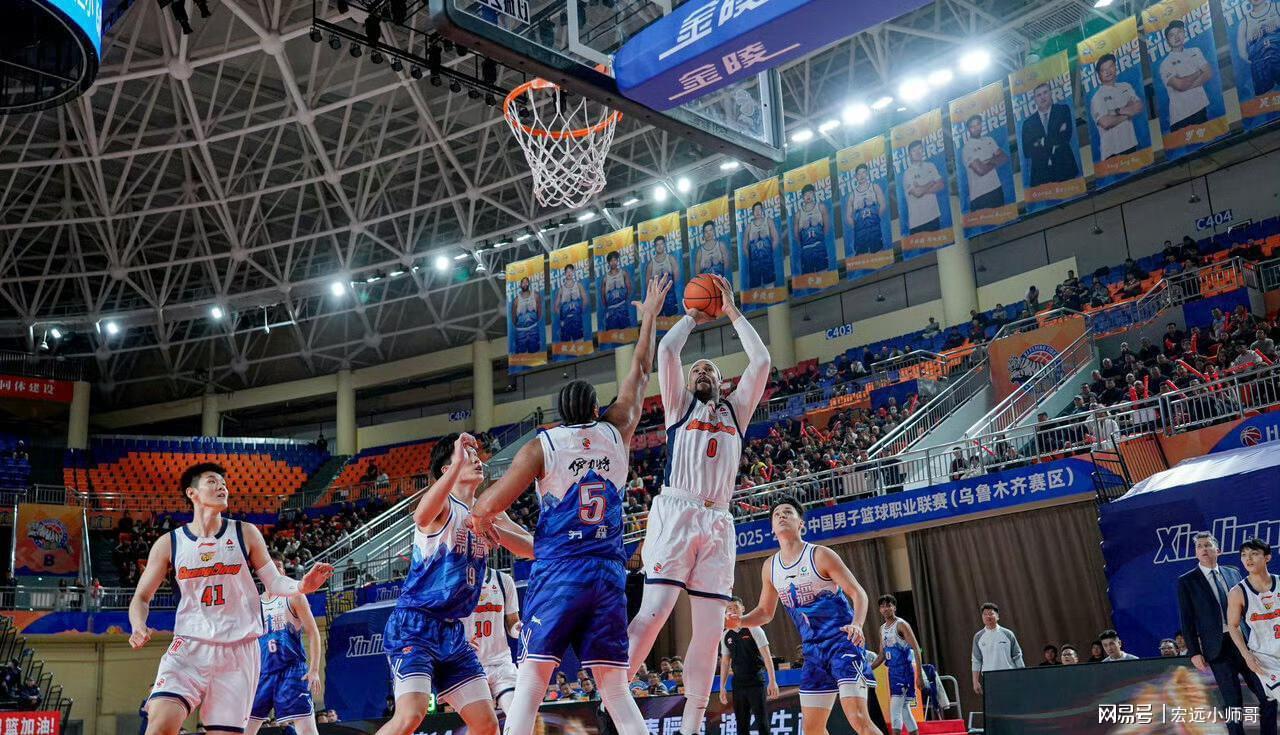 开云体育中国官方网站-三分王又迷失，首节百分百只是昙花一现，狂打9铁才是他真正实力